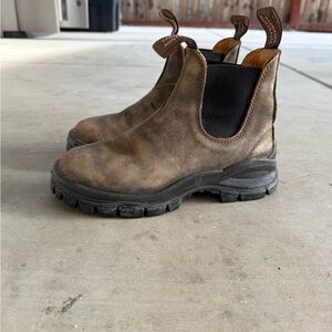 #2239 blundstone Chelsea boots
